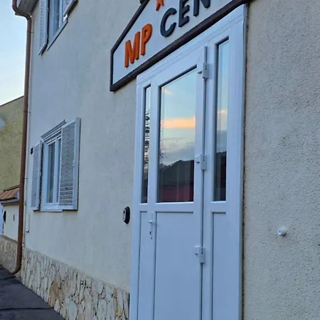 Διαμέρισμα Mp Center Maganszallas Μίσκολτς