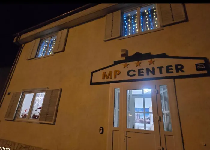 Mp Center Maganszallas Lägenhet Miskolc